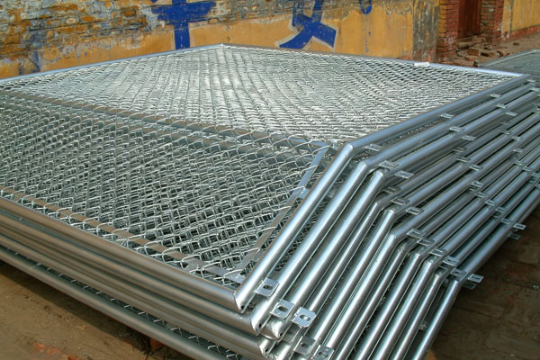 Galvanized Expanded Metal Security Fencing
