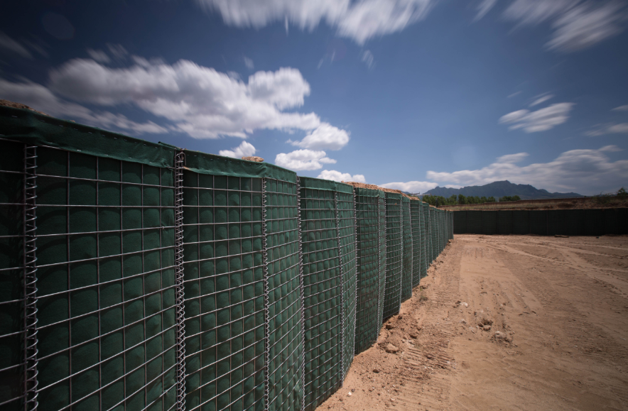 Flood Control Barriers for Energy Facilities: Protecting Critical Areas When Water Levels Rise