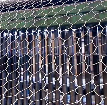 The Busy Side of the Warehouse: Hexagonal Wire Mesh for Logistics Yard Security
